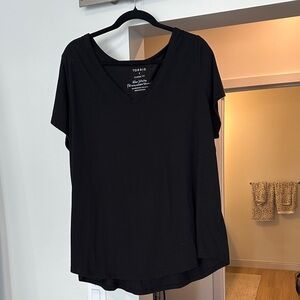 Torrid Black Short Sleeve V-Neck Tee